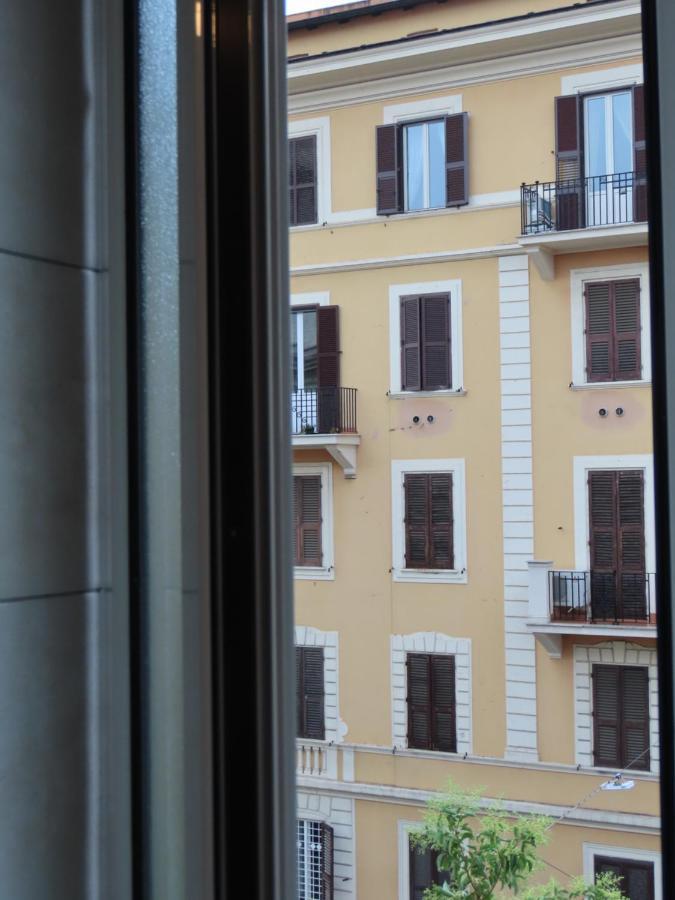 In The Center Guesthouse Rome Exterior photo