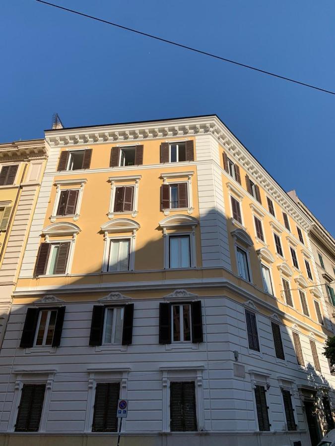 In The Center Guesthouse Rome Exterior photo