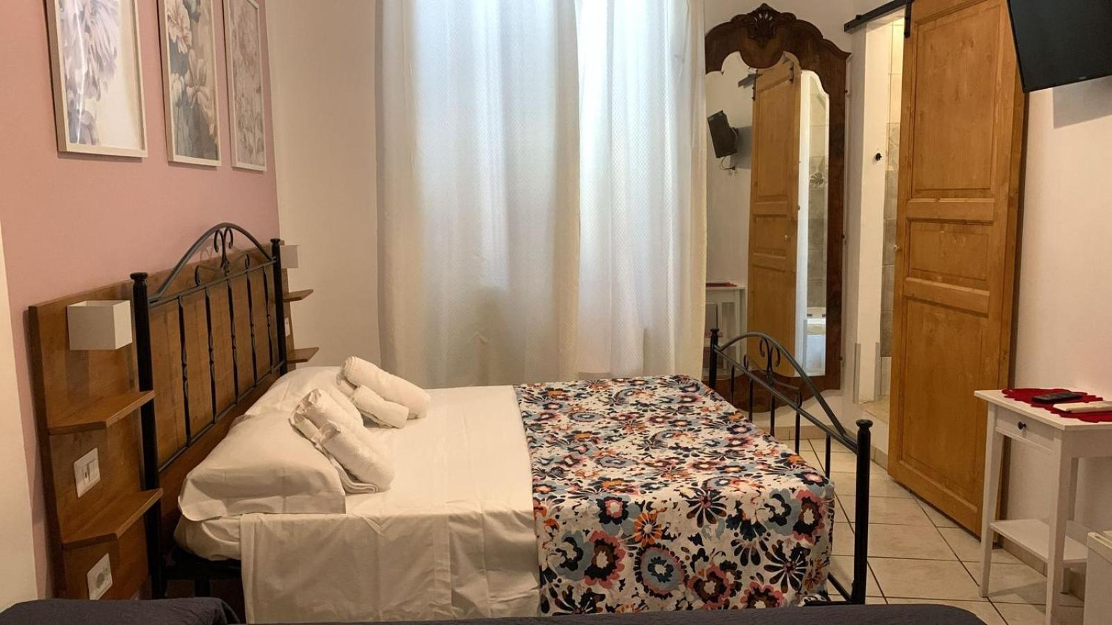 In The Center Guesthouse Rome Exterior photo